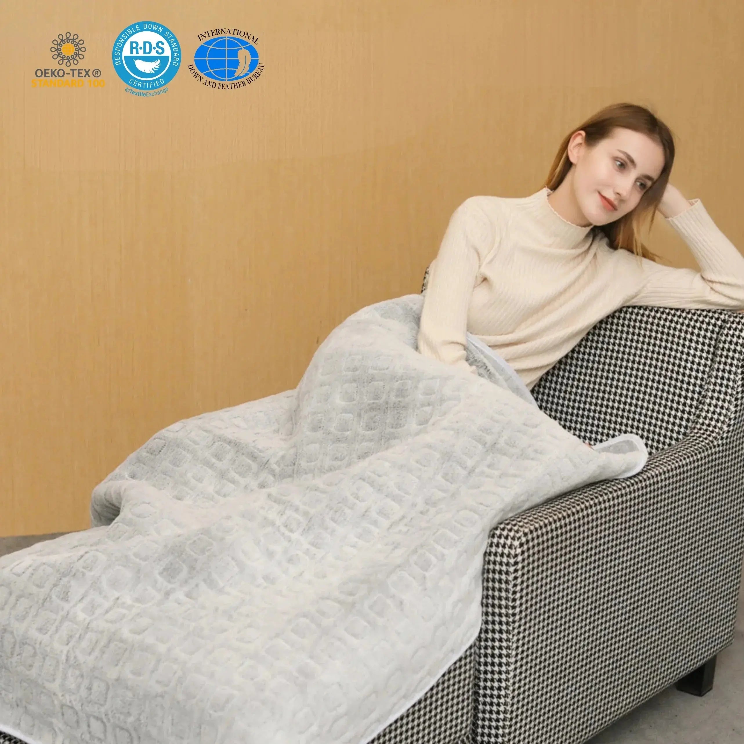 Weighted Heating Comfort Blanket in Grey - 24x31" (60x80cm) for Relaxation and Sleep Enhancement — Lifestyle 3