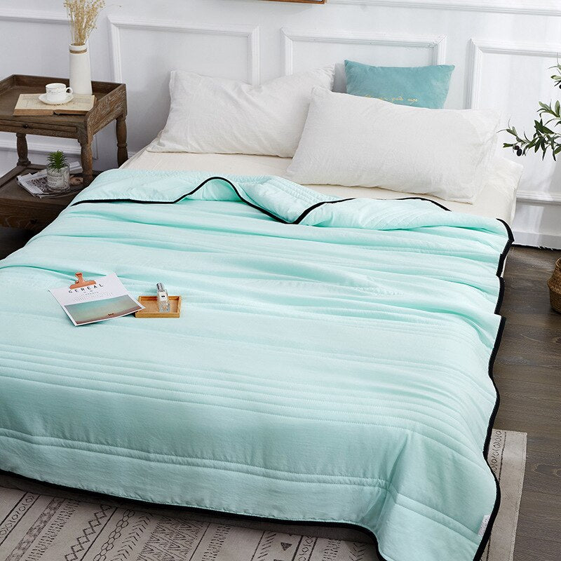 Cooling Weighted Blanket — Soft, Breathable Comfort for Sleep — Detail