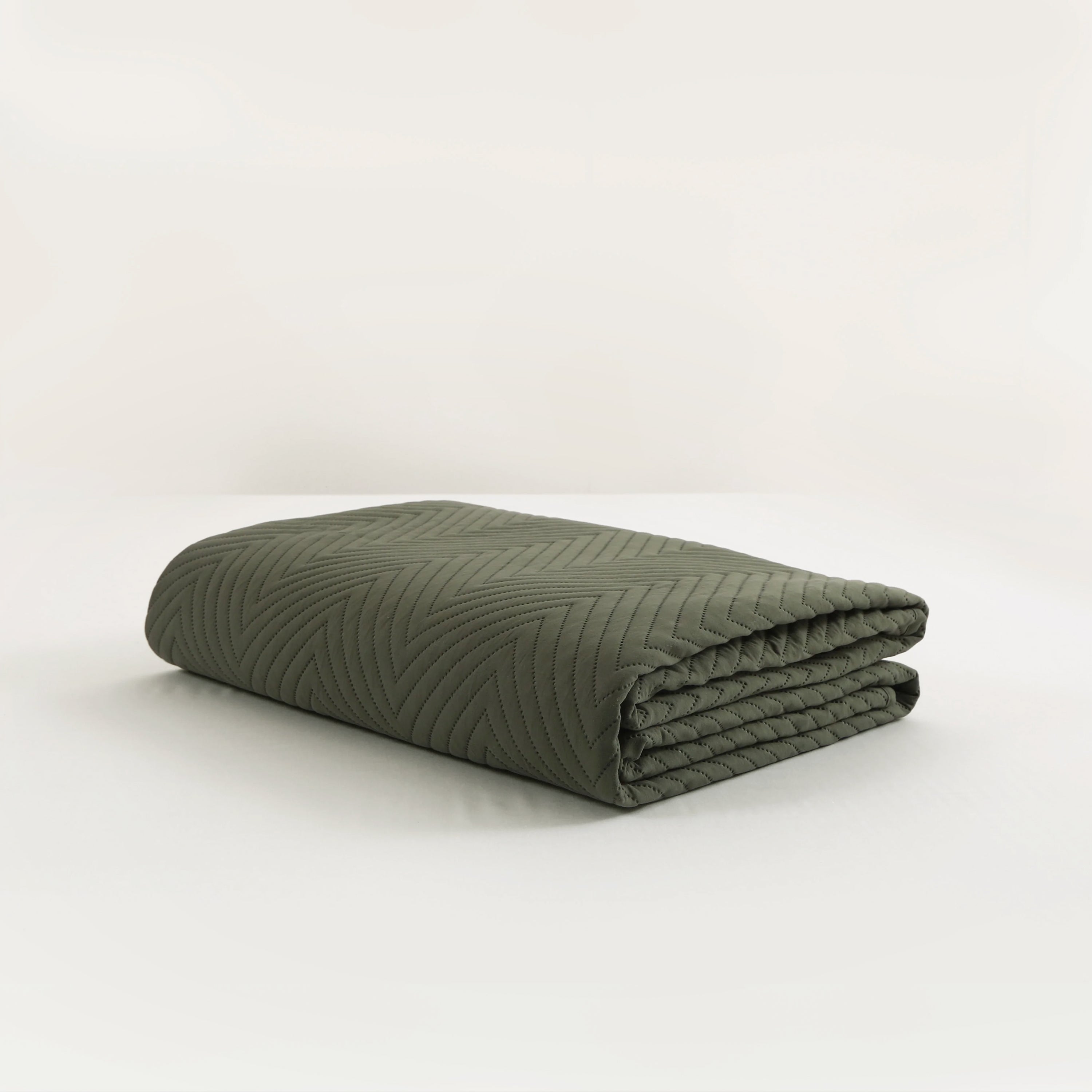 Snag-Free Quilted Coverlet — Pet-Friendly Reinforced Stitch — Front view