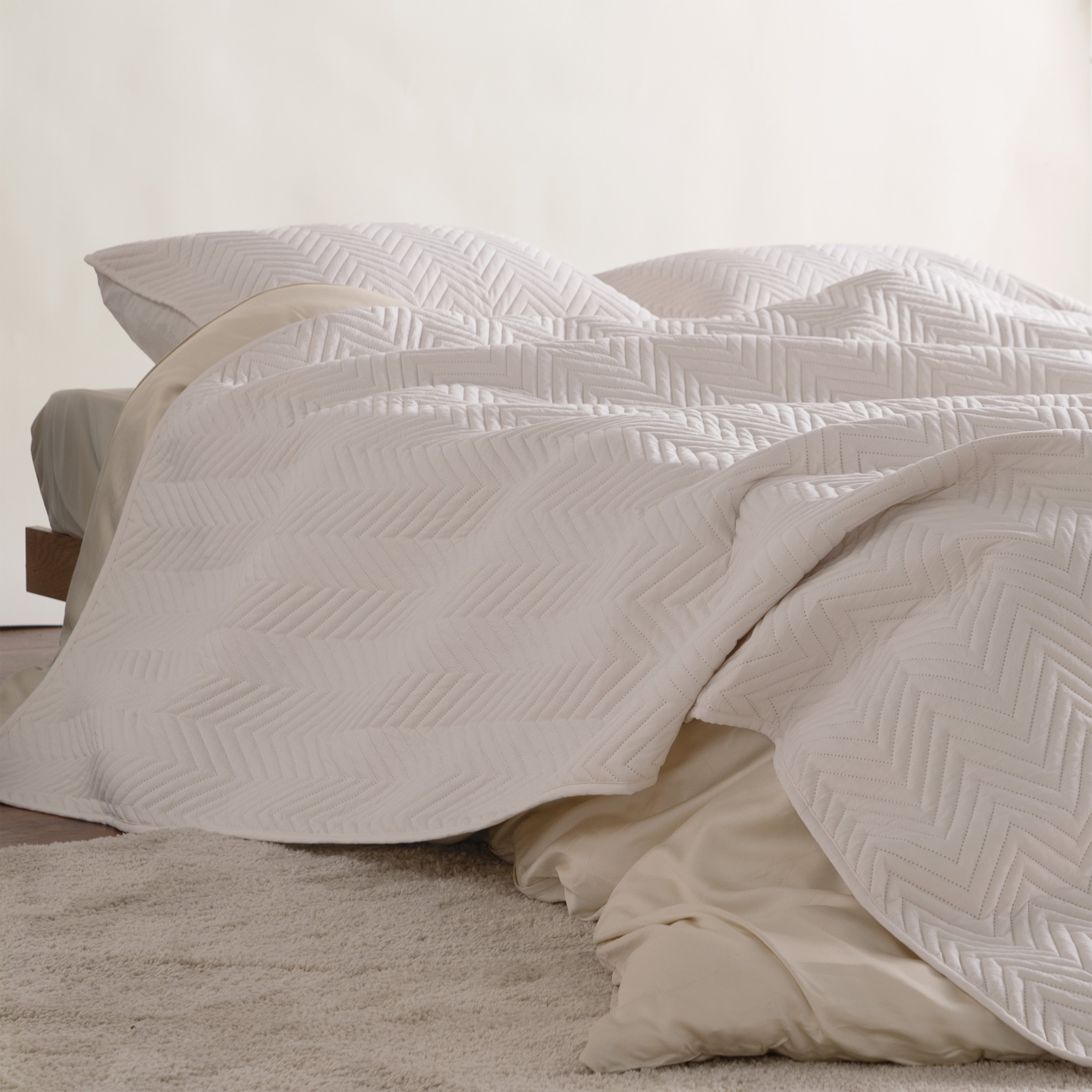 Snag-Free Quilted Coverlet — Pet-Friendly Reinforced Stitch — Lifestyle 7