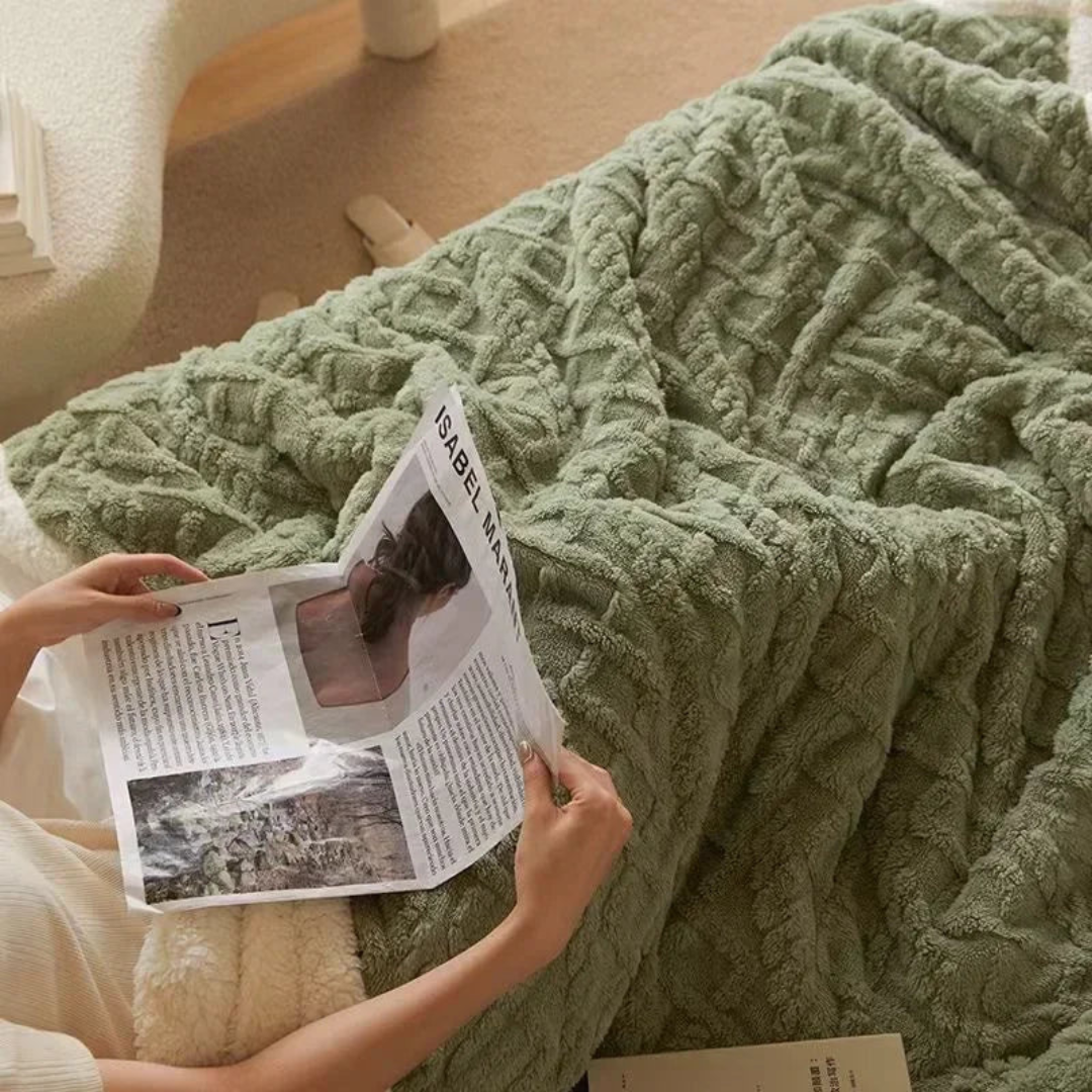 Thick Warm Reversible Fleece Blanket — Plush Nordic Comfort — Lifestyle 4