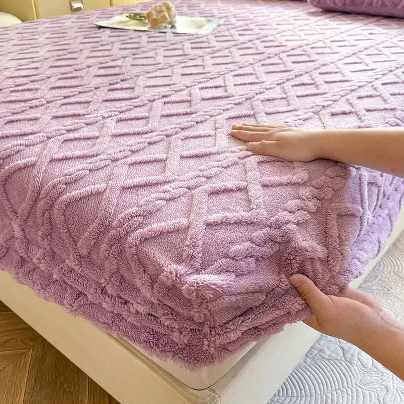 Ultra-Soft Textured Fitted Bed Sheet in Beige, Gray, Green, or Pink - Available in Multiple Sizes for Comfortable Sleep — Lif