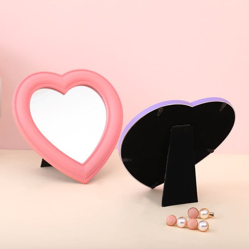 Heart Shaped Mirror — Considered Home Styling — Lifestyle 3