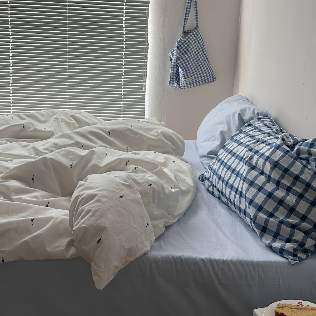 Coastal Bedding Set — Soft-Touch Cotton Duvet & Pillowcases — Lifestyle 3