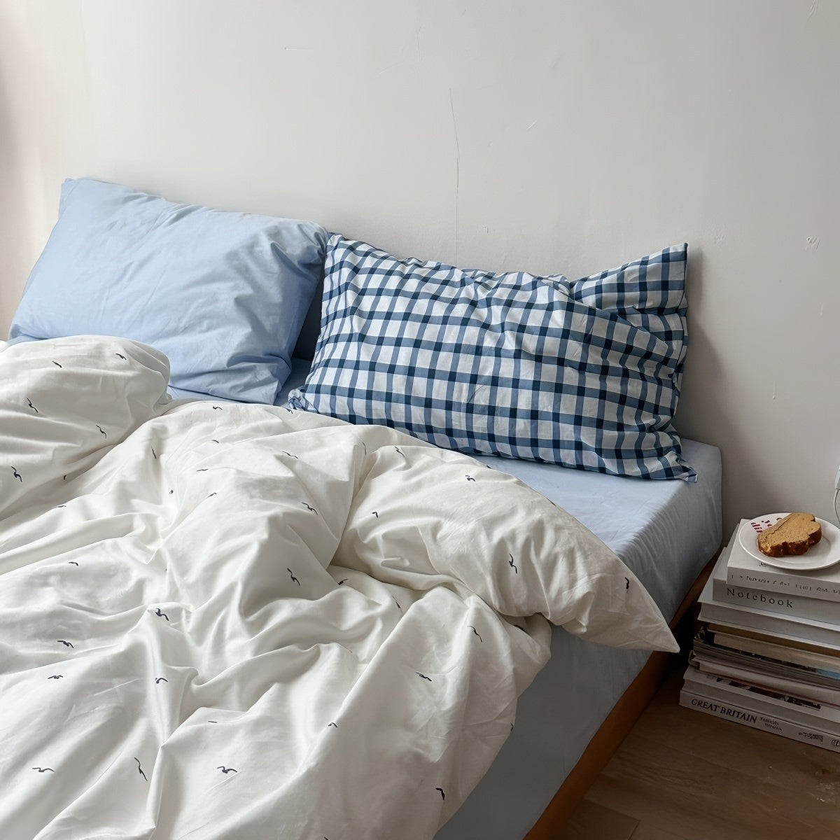 Coastal Bedding Set — Soft-Touch Cotton Duvet & Pillowcases — Front view