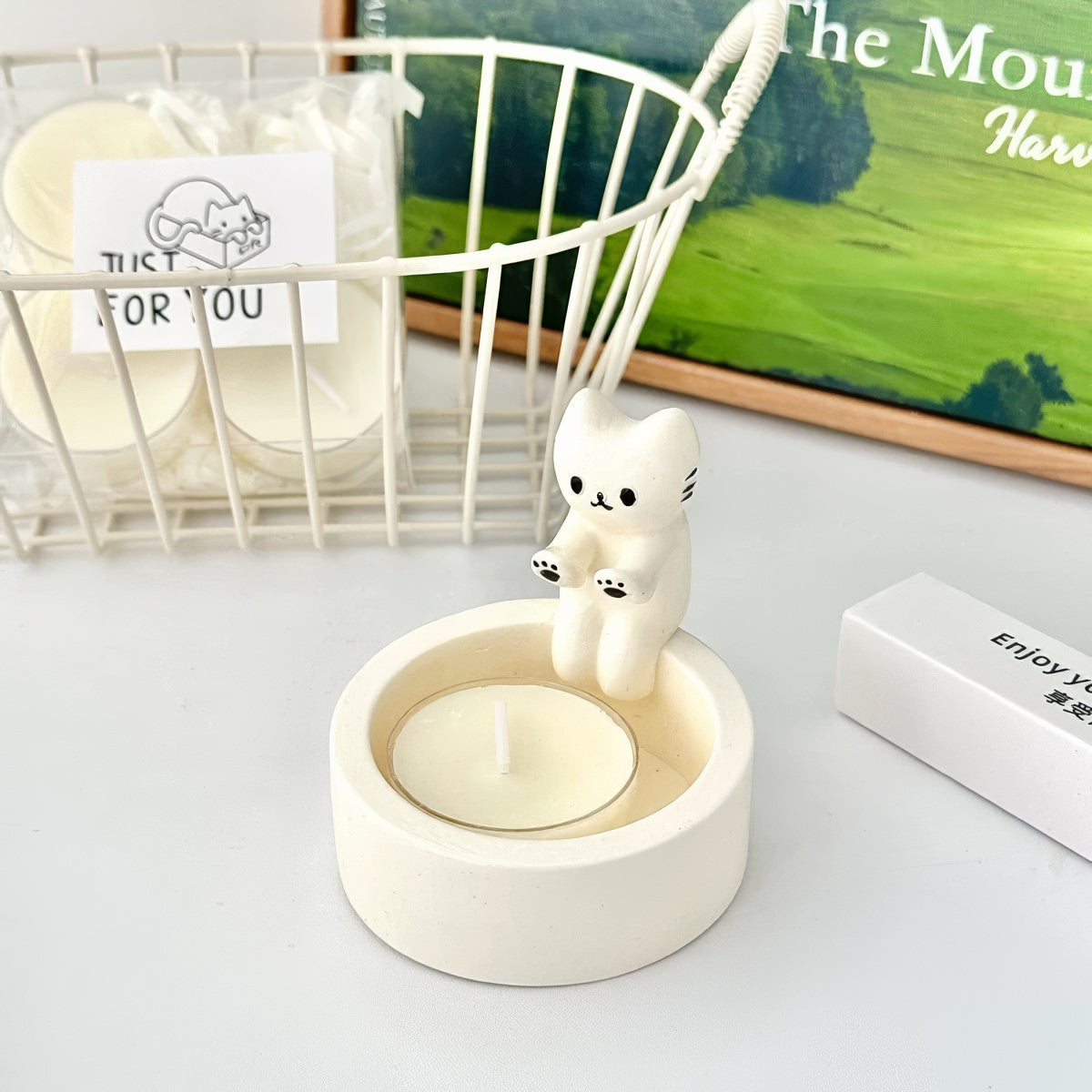Hand-Warming Cat Candle Holder — Decorative Accent for Considered Styling — Detail