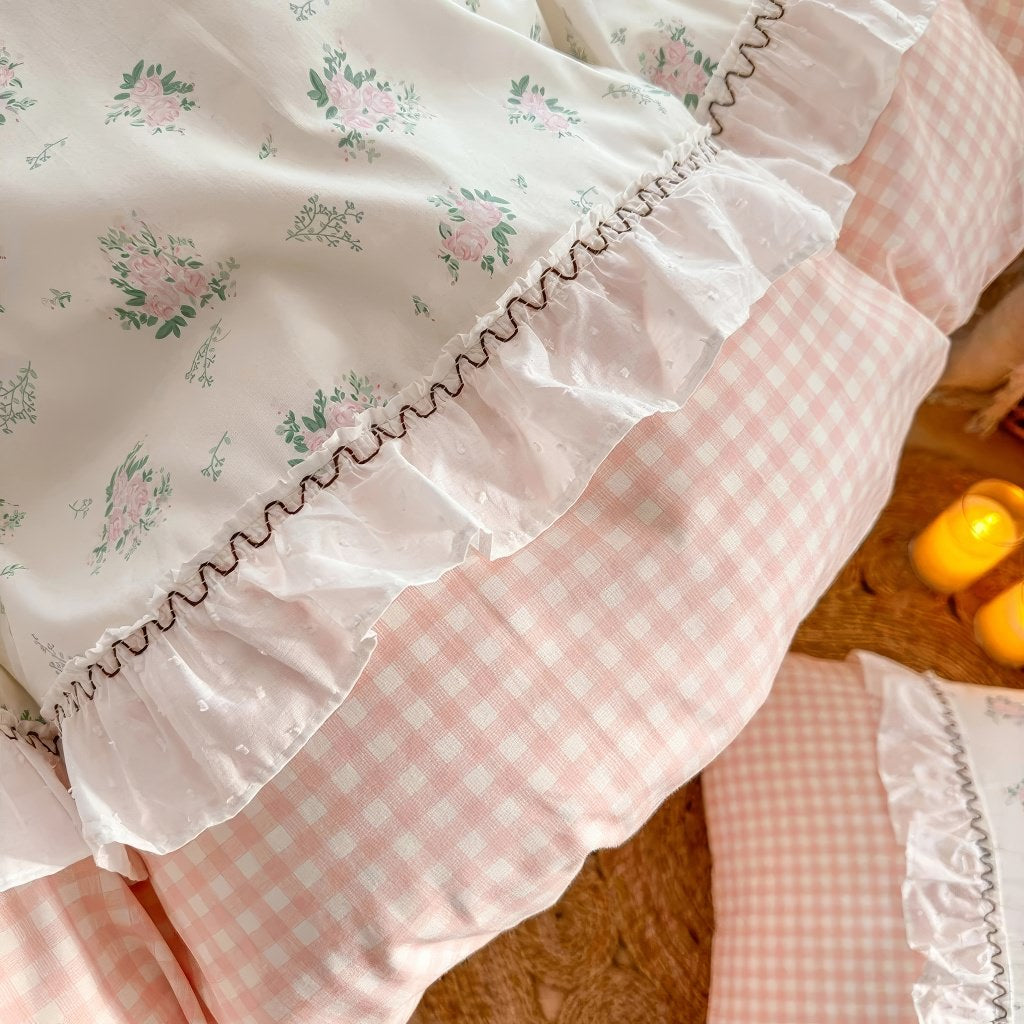 Grandma Pink Plaid Bedding Duvet Cover Set — Lifestyle 3