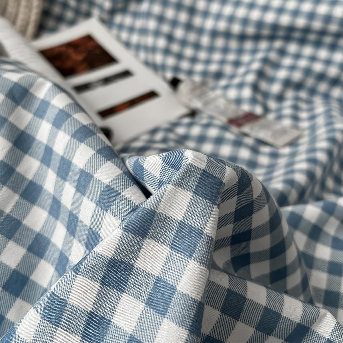 Light Blue Gingham Bedding Set — Soft-Touch Cotton Duvet & Pillowcases — Detail