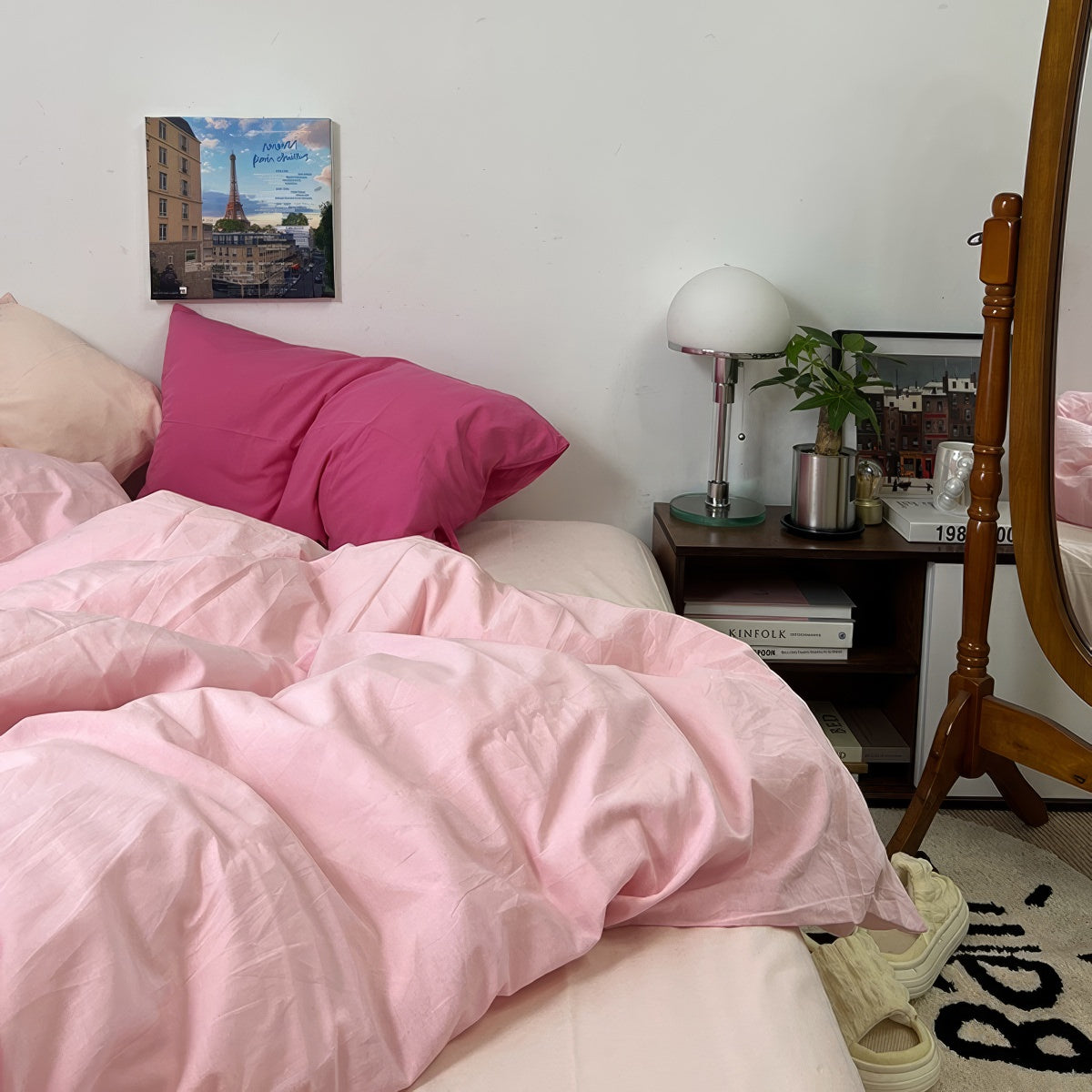 Pastel Peachy Pink Bedding Set — Soft-Touch Cotton Duvet & Pillowcases — Detail