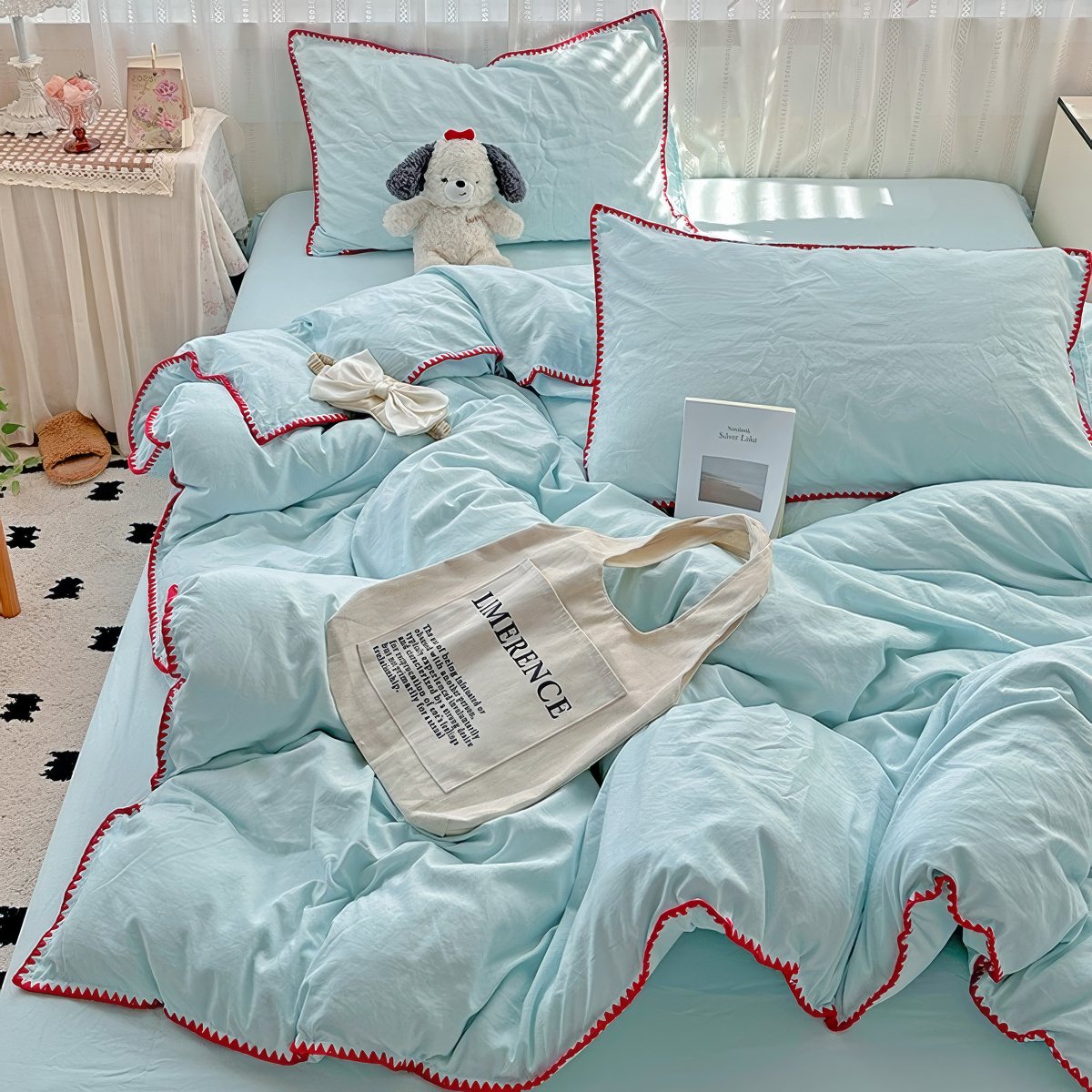 Plain Stitched Shell-Edge Bedding Set — Solid Duvet Cover with Scalloped Trim — Detail