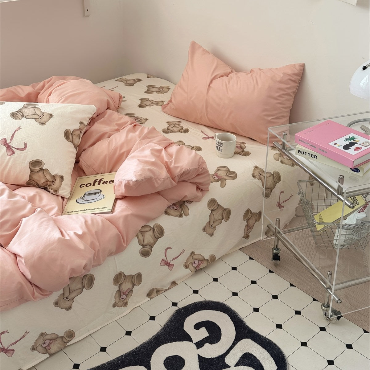 Teddy Bear Print Bedding Set — Soft Microfiber Duvet for Restful Sleep — Detail