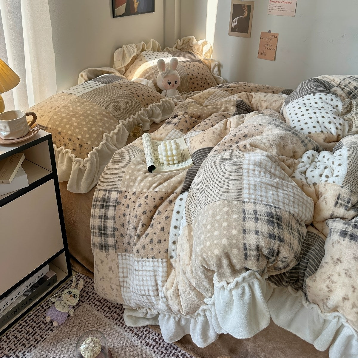 Patchwork Ruffle Bedding Set — Plush Fleece Cover for Cosy Winter Bedrooms — Front view