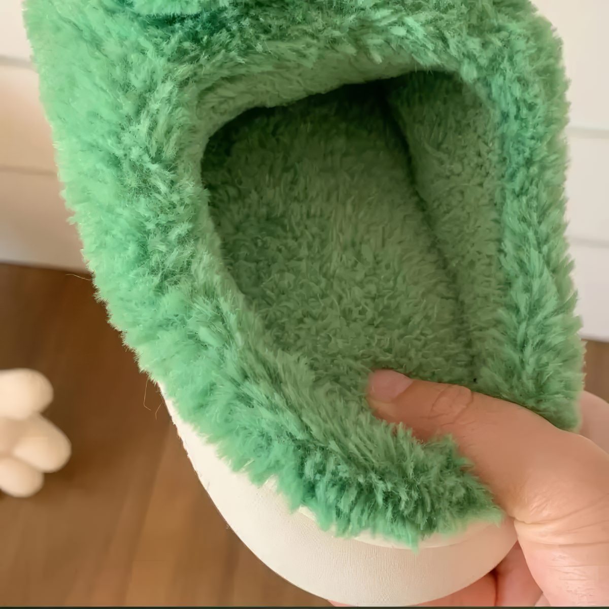 Plush Frog Slippers — Soft Indoor House Slippers with Anti-Slip Sole — Detail
