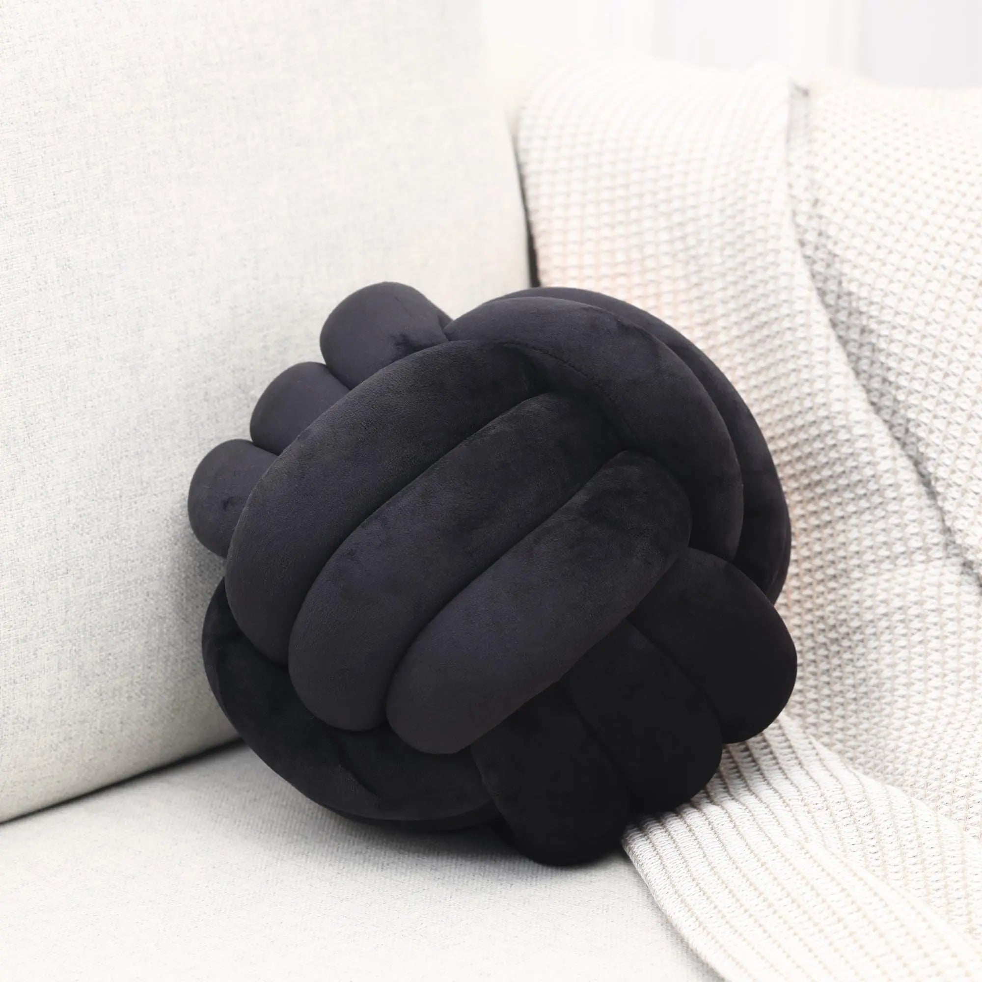 Nordic-Inspired Woven Knot Throw Pillow for Sleep and Relaxation - Available in Black, White, Blue, Pink; Small and Large Siz