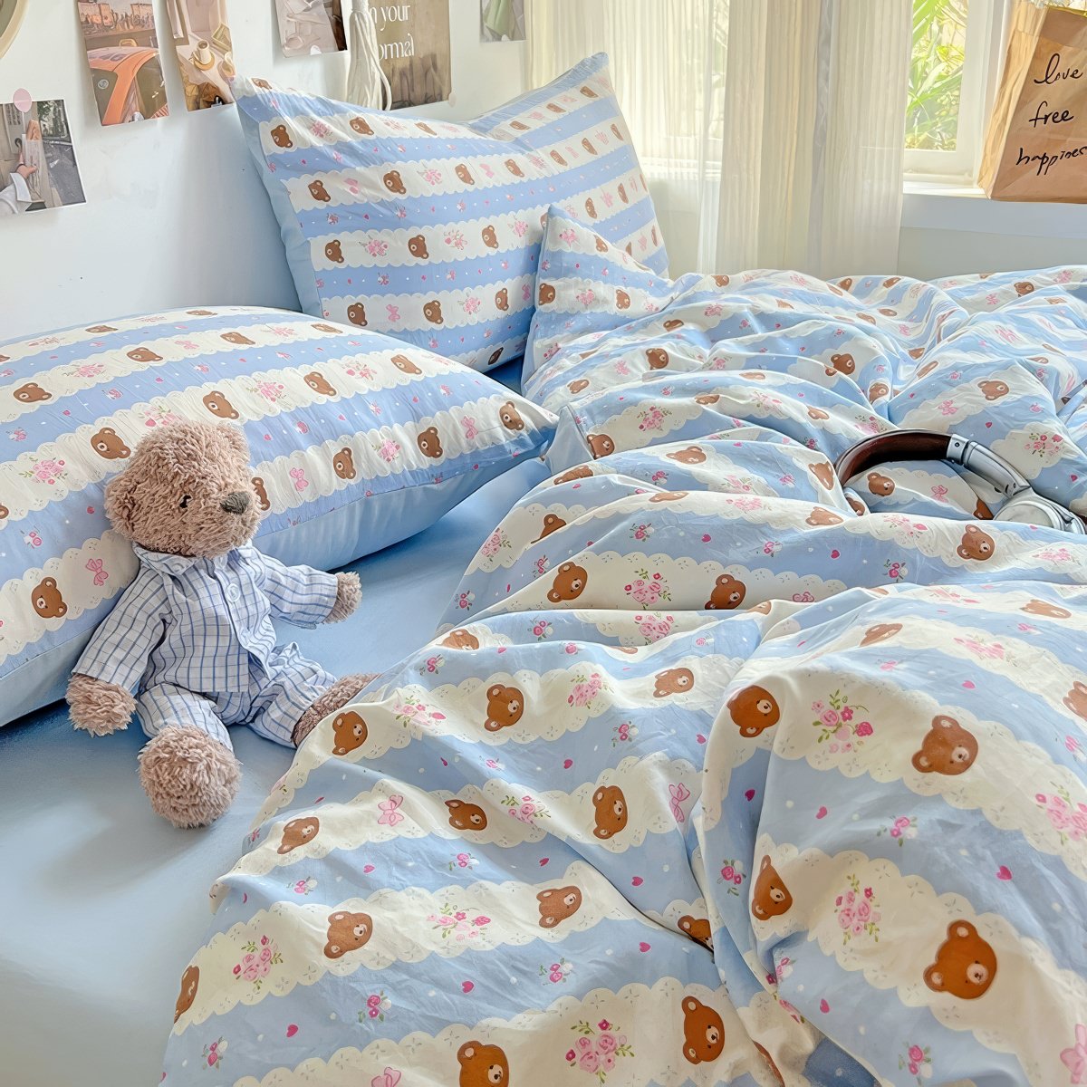 Teddy Sky Blue Striped Bedding Set — Soft Cotton-Blend Duvet Cover and Pillowcases — Detail