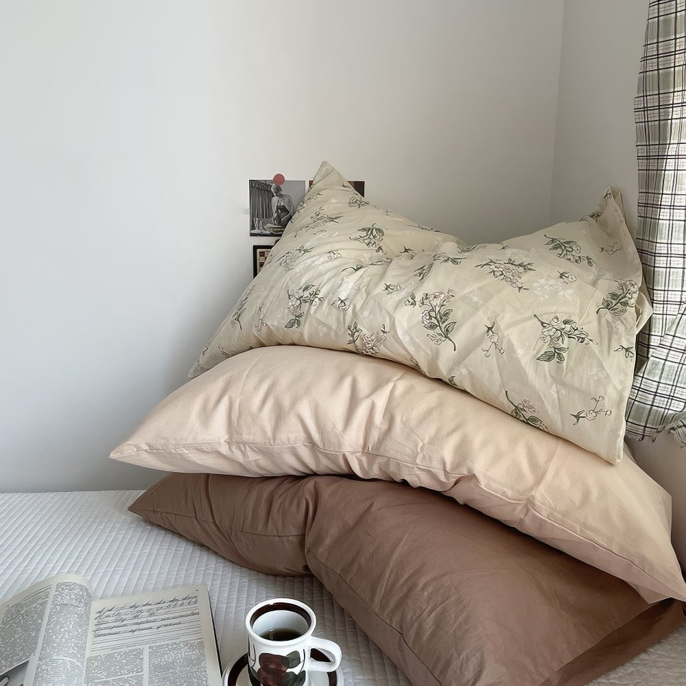Vintage Additional Pillowcase — Soft Textured Pillow for Bedroom Layering — Detail