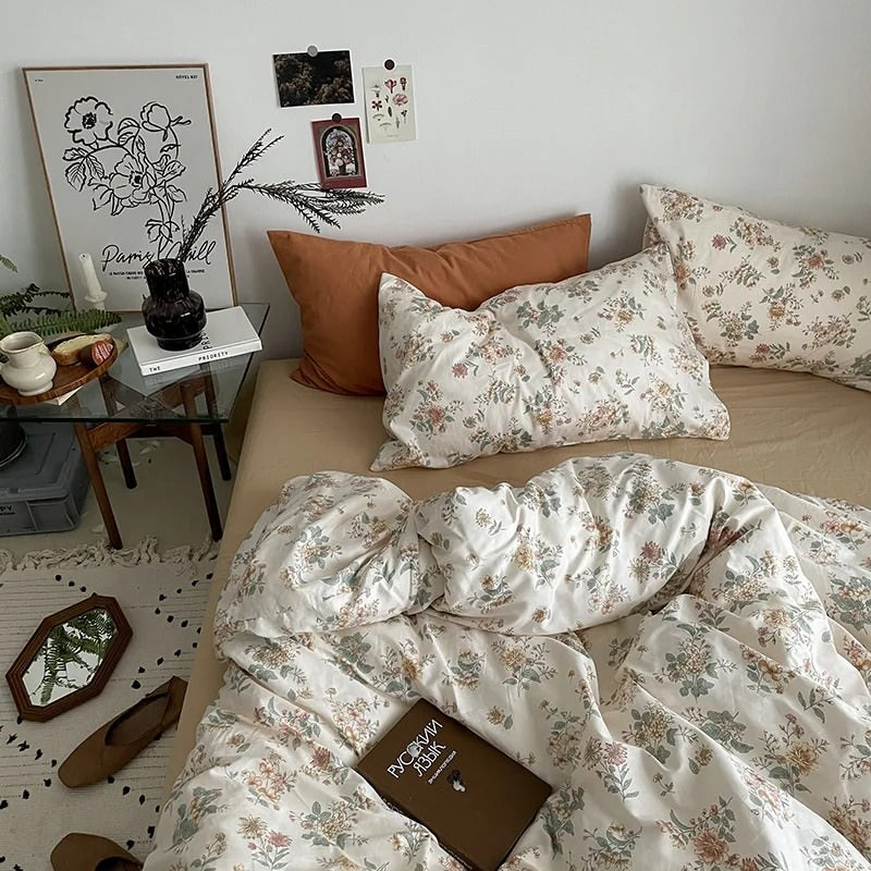 Vintage Pale Flowers Print Cotton Bedding Set — Lifestyle 4