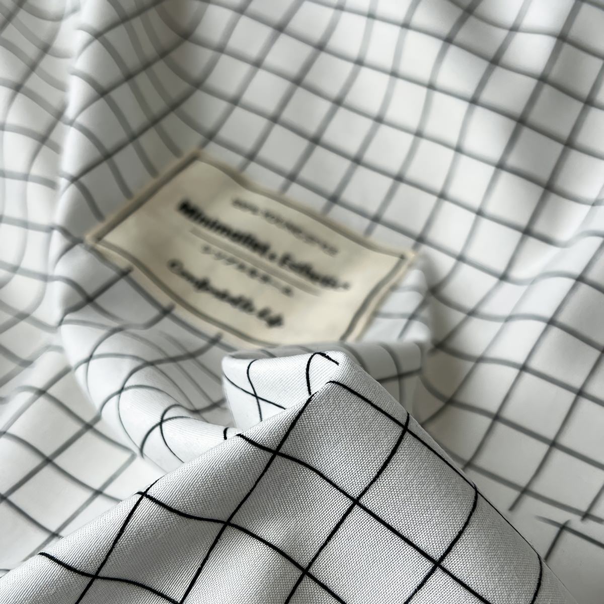 Minimalist White Grid Bedding Set — Soft-Touch Cotton Duvet & Pillowcases — Detail