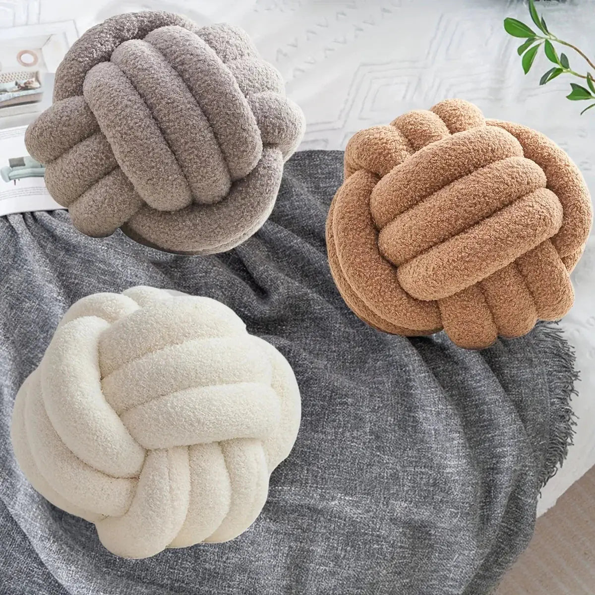 Nordic-Inspired Woven Knot Throw Pillow for Sleep and Relaxation - Available in Black, White, Blue, Pink; Small and Large Siz