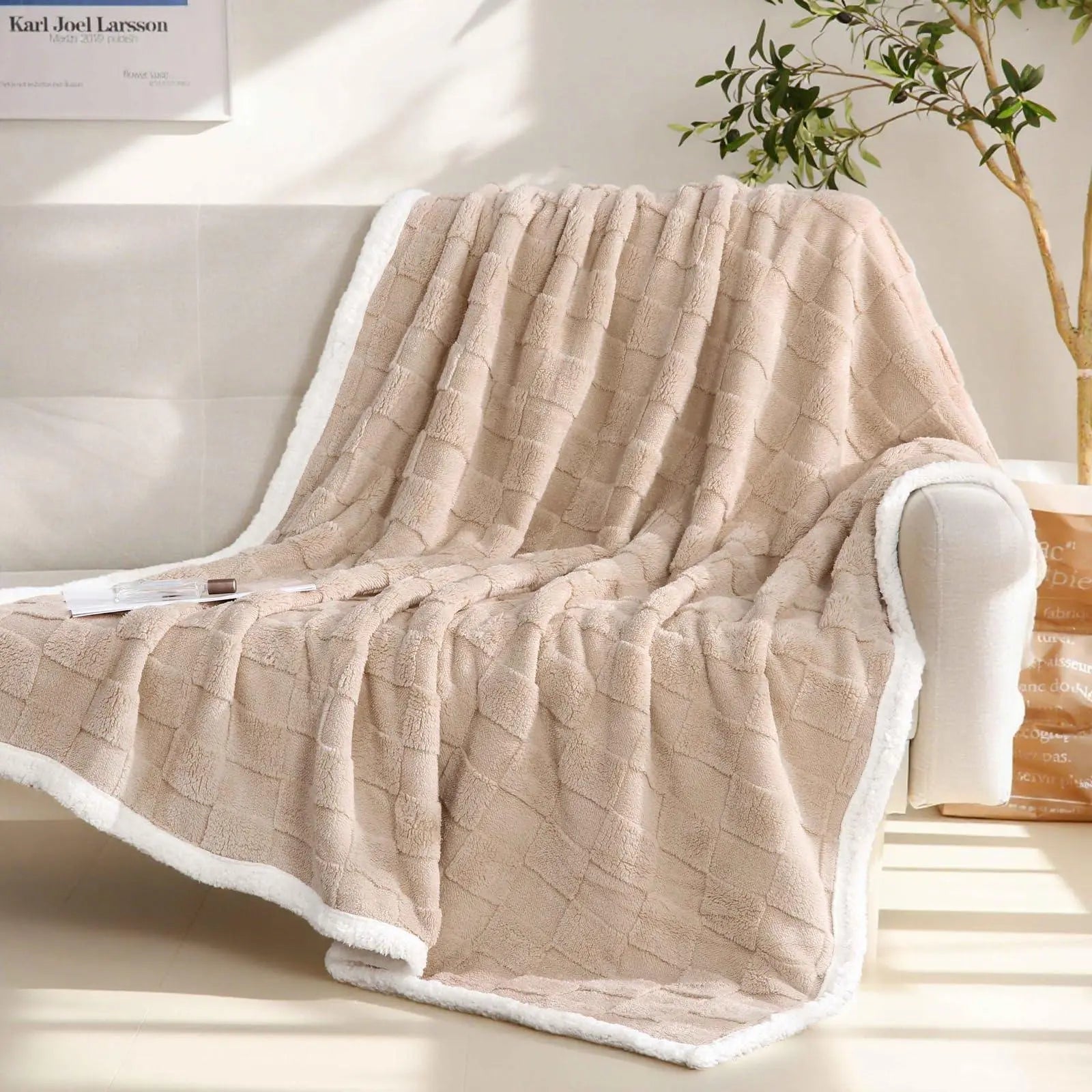 Sherpa Flannel Throw Blanket for Comfort and Warmth - Available in Pink, Beige, Grey, White; Sizes: Single, Double — Lifestyl
