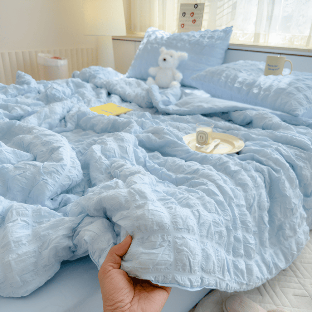 Crinkled Textured Summer Duvet — Lightweight Quilt for Warm Nights — Lifestyle 5