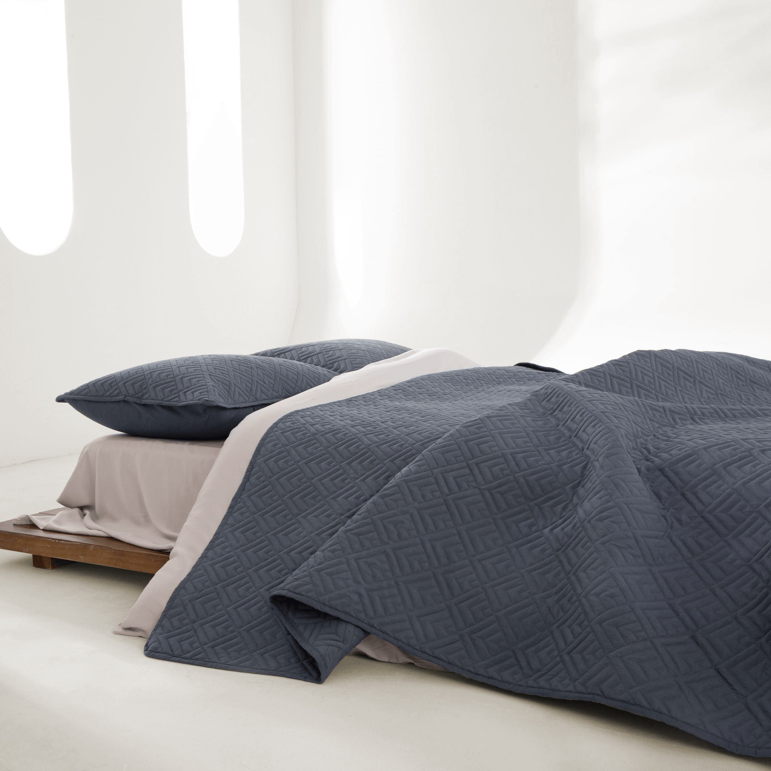 Snag-Free Quilted Coverlet — Pet-Friendly Reinforced Stitch — Lifestyle 5