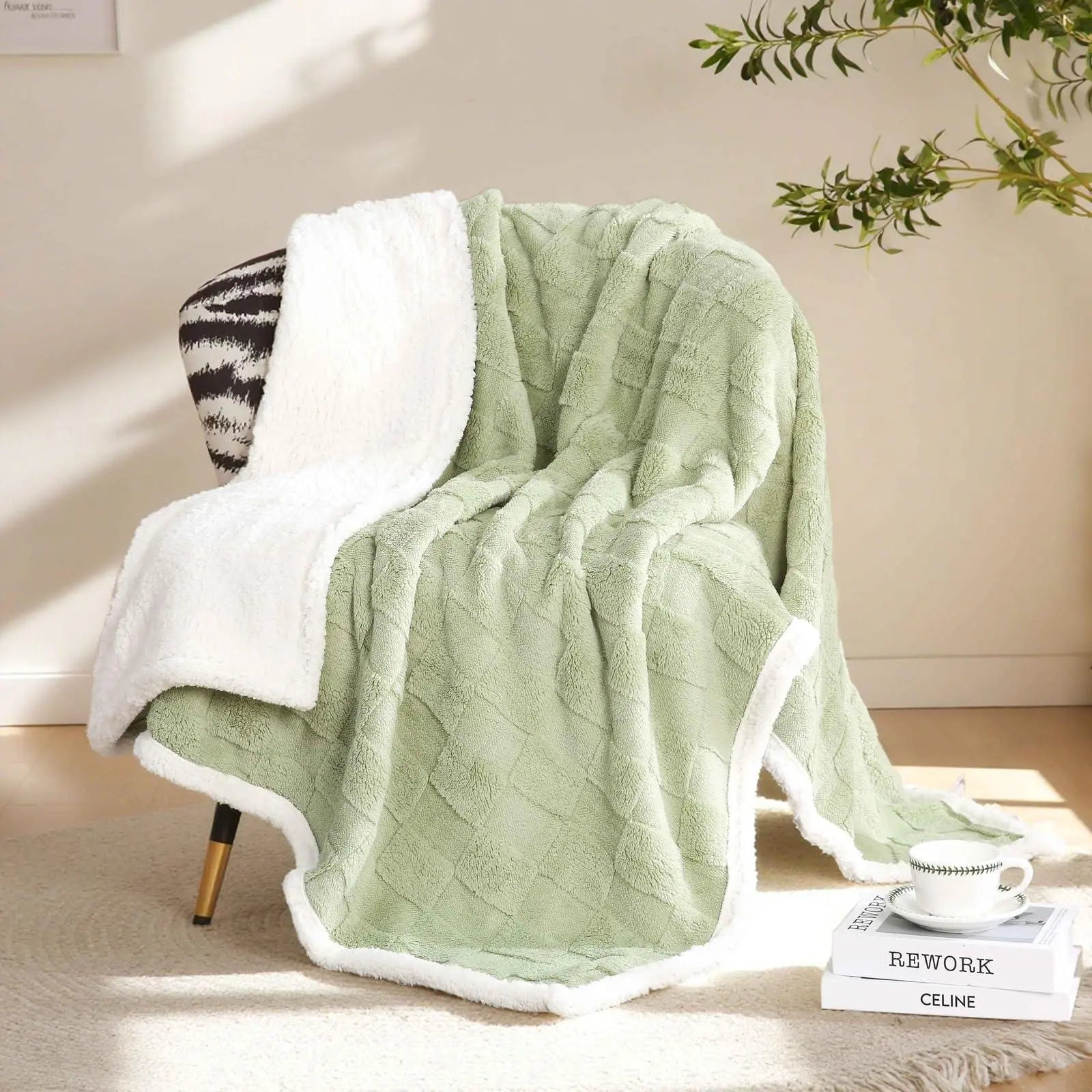 Sherpa Flannel Throw Blanket for Comfort and Warmth - Available in Pink, Beige, Grey, White; Sizes: Single, Double — Lifestyl