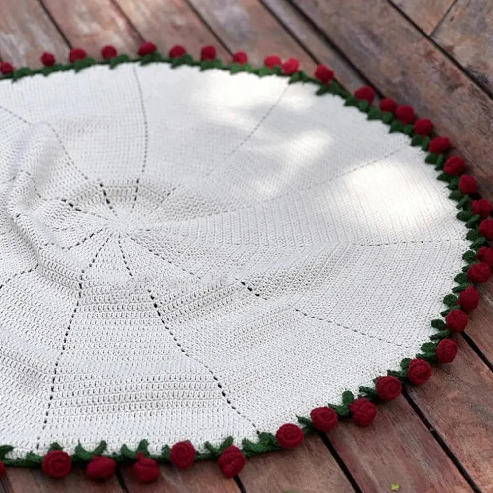 Forever Bloom Blanket: Soft, Cozy Sleep Companion in Red, Purple, Blue, Pink - Available in 110cm & 150cm Diameters — Detail