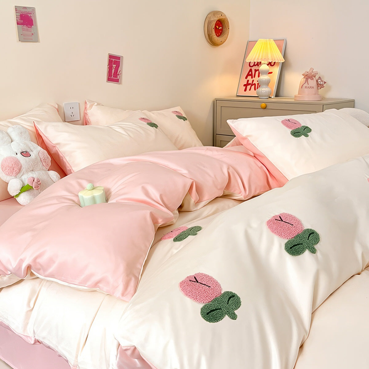 Tulip Flower Embroidered Bedding Set — Soft-Touch Cotton Duvet & Pillowcases — Detail