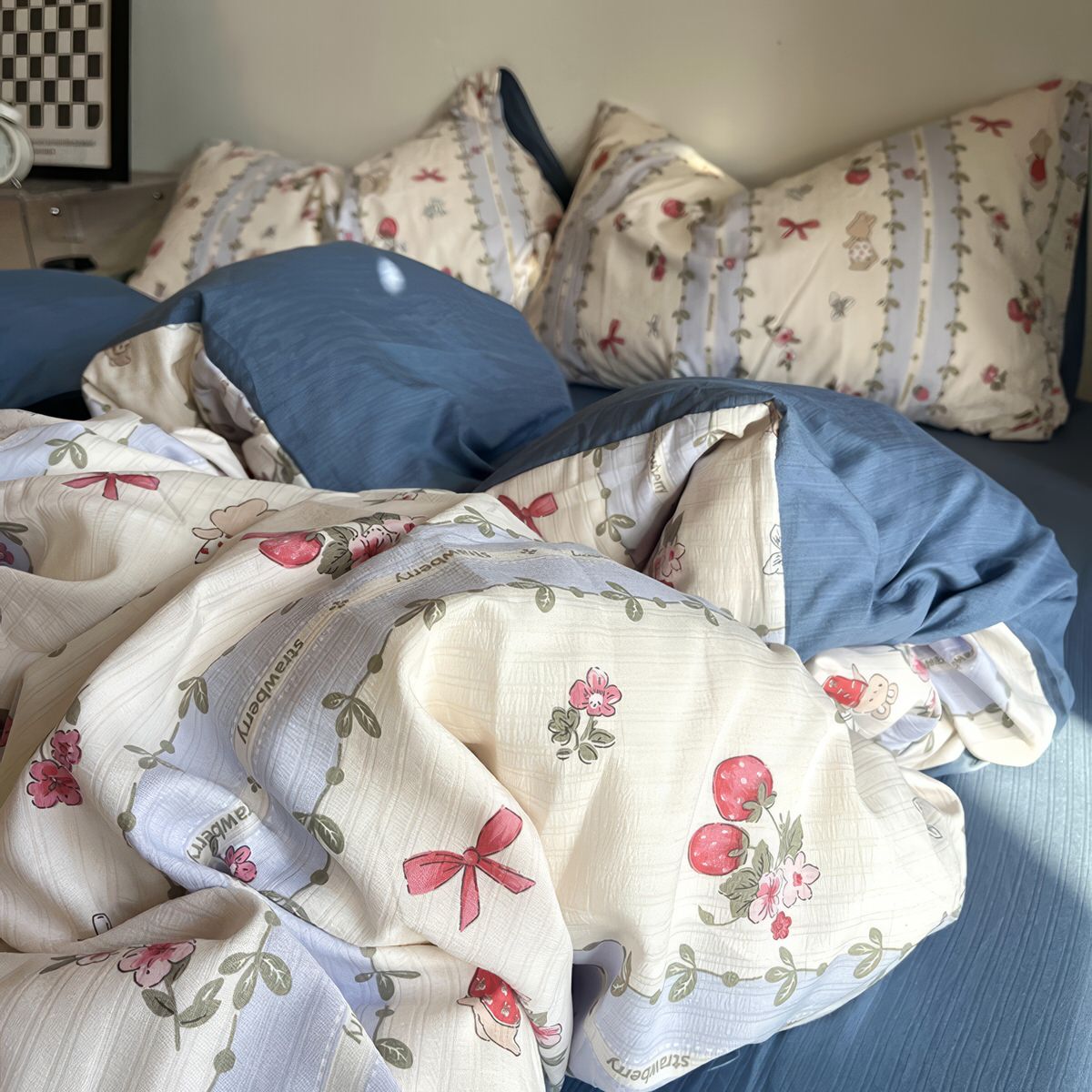 Vintage Strawberry Floral Bedding Set — Soft-Touch Cotton Duvet & Pillowcases — Lifestyle 4