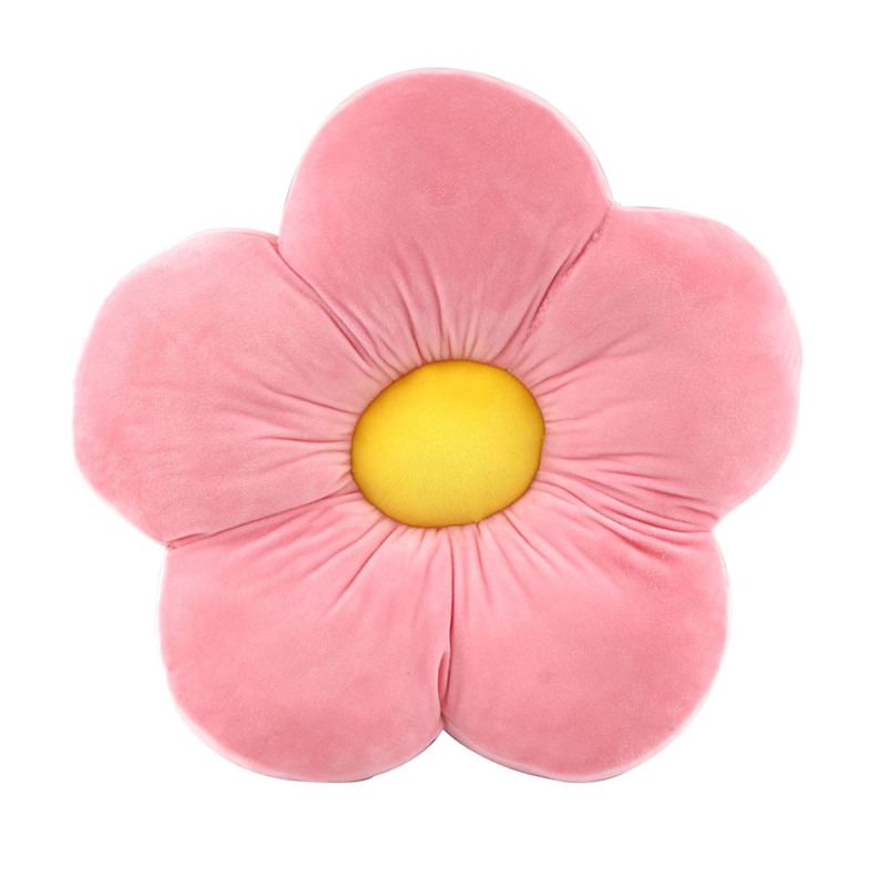 Stuffed Flower Cushion — Sculptural Plush Throw Pillow for Soft Styling — Detail