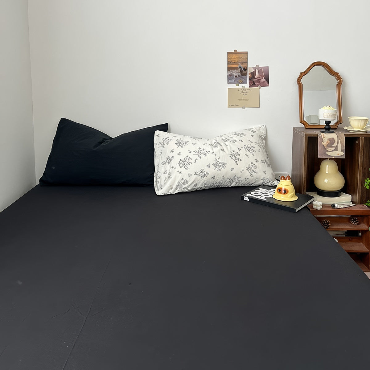 Black Outline Flowers Bedding Set — Soft-Touch Cotton Duvet & Pillowcases — Lifestyle 6