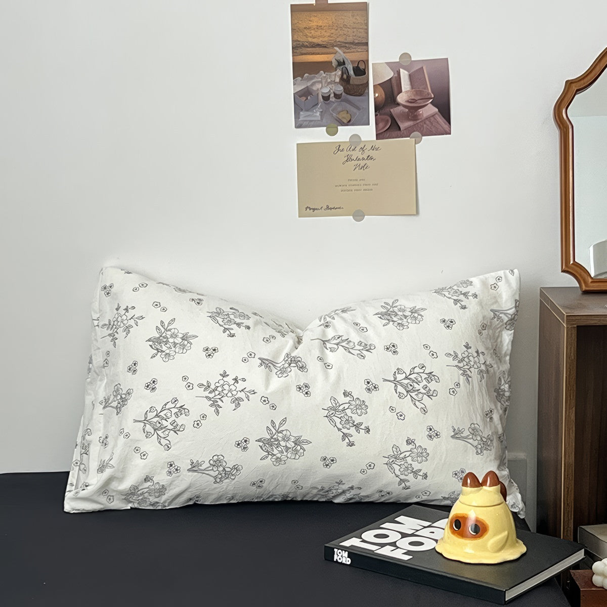 Black Outline Flowers Bedding Set — Soft-Touch Cotton Duvet & Pillowcases — Lifestyle 4