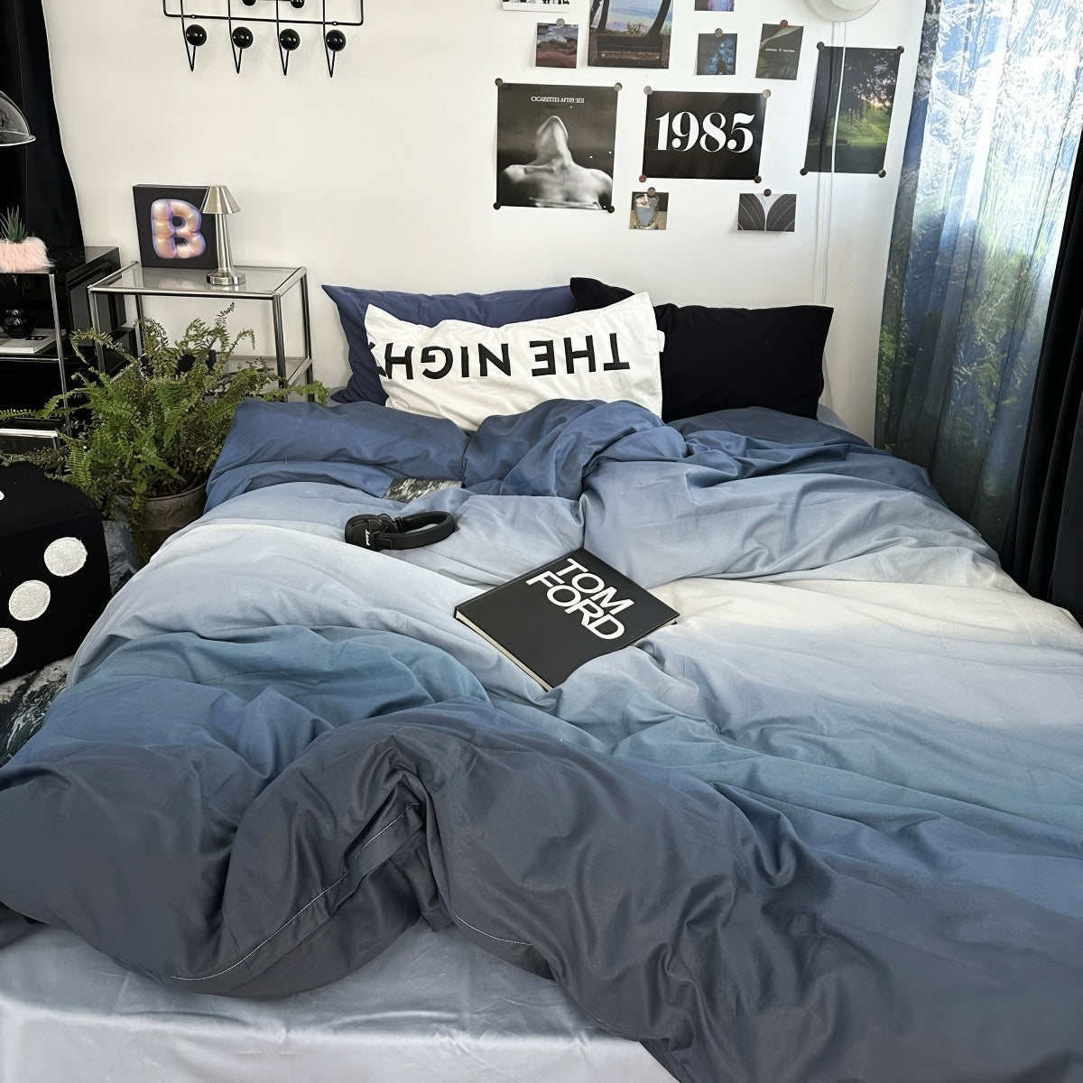 Blue Gradients Bedding Set — Soft-Touch Cotton Duvet & Pillowcases — Detail