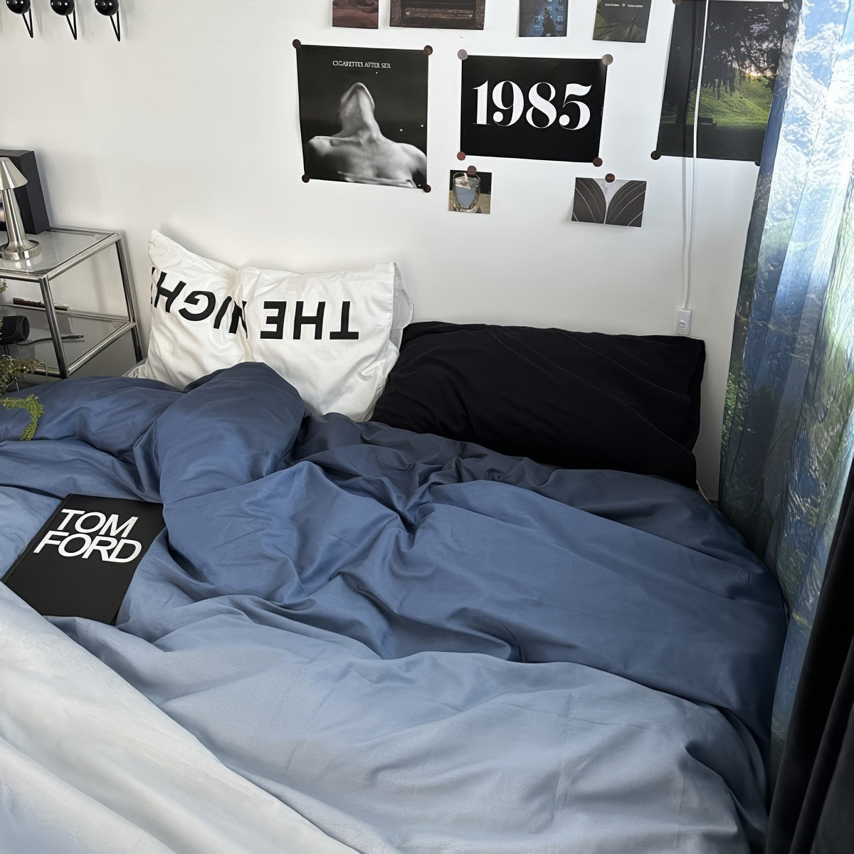 Blue Gradients Bedding Set — Soft-Touch Cotton Duvet & Pillowcases — Lifestyle 1