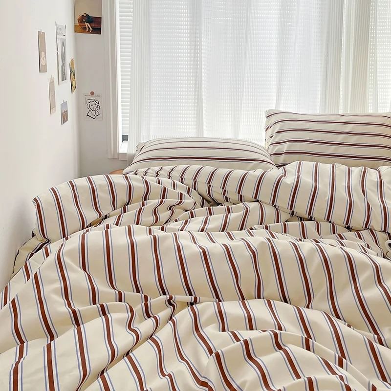 Striped Minimalist Bedding Set — Soft-Touch Cotton Duvet & Pillowcases — Lifestyle 6