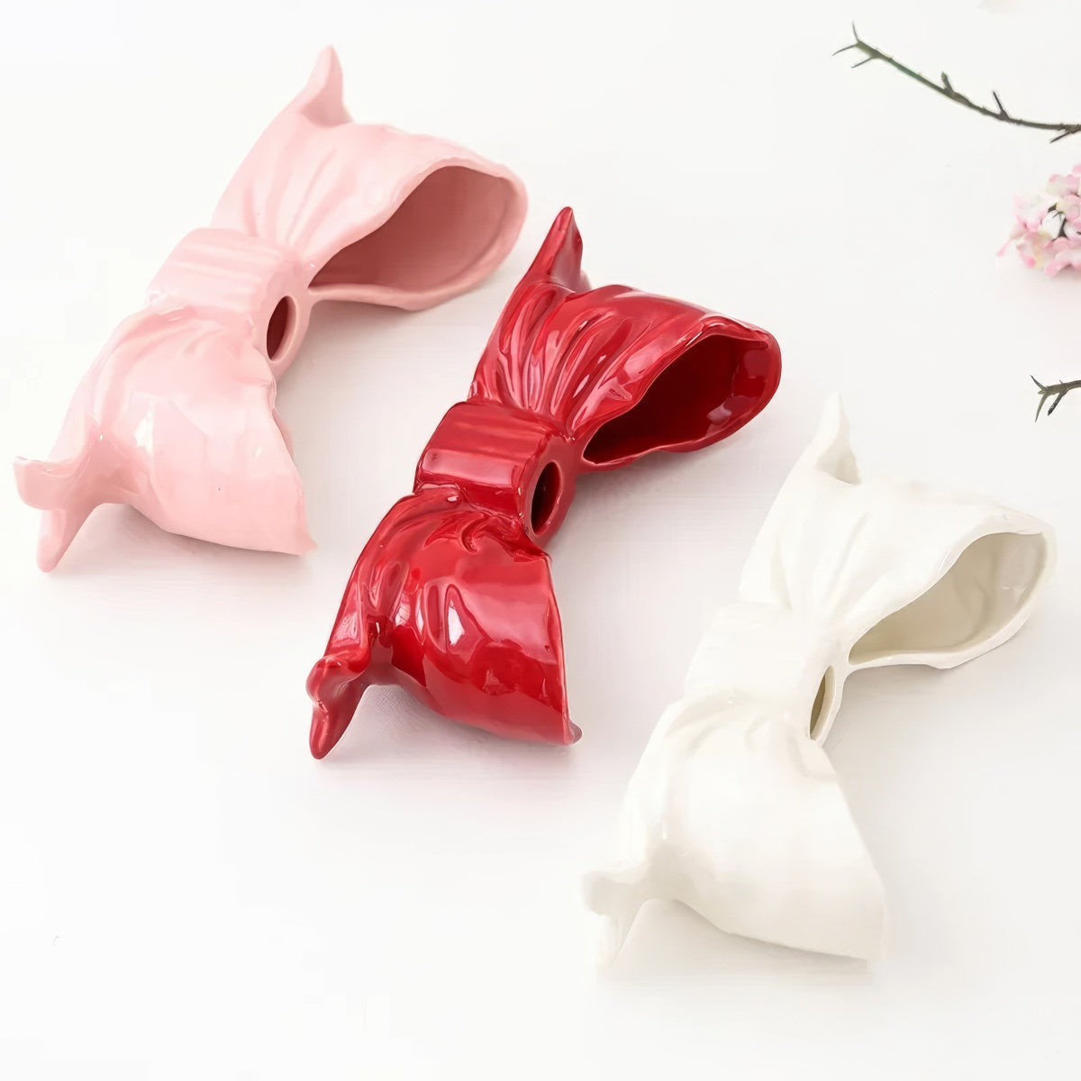 Ceramic Bow Pillar Light Holder — Sculptural Stand for Soft-Glow Lighting — Detail