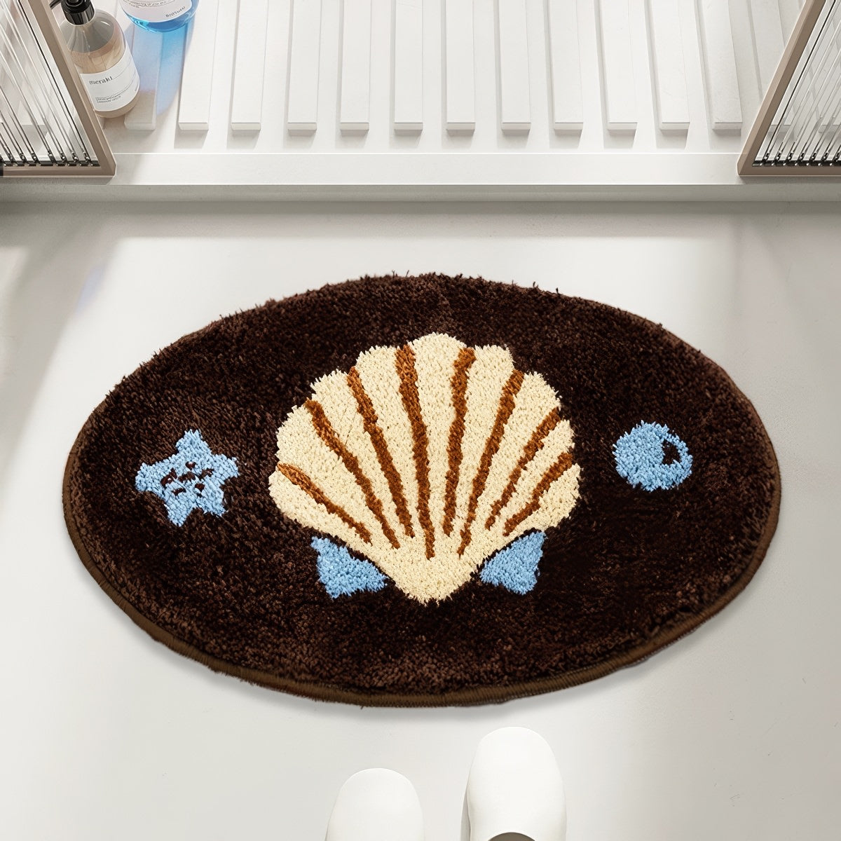 Coconut Girl Seashell Accent Rug — Soft Accent Rug for Bedroom Layering — Detail