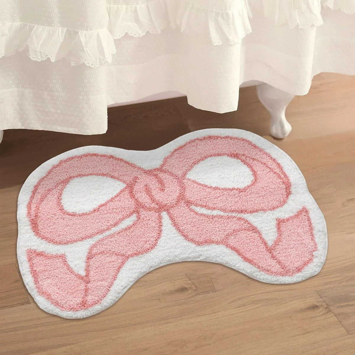 Bow Shaped Rug — Soft Accent Rug for Bedroom Layering — Detail