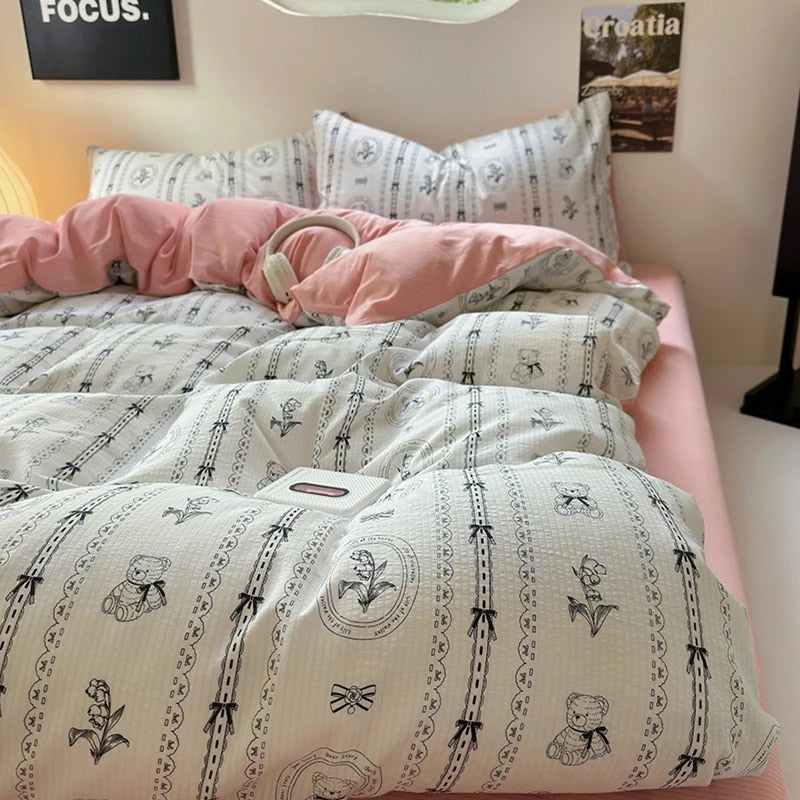 Print Dusty Pink Bedding Set — Soft-Touch Cotton Duvet & Pillowcases — Lifestyle 4