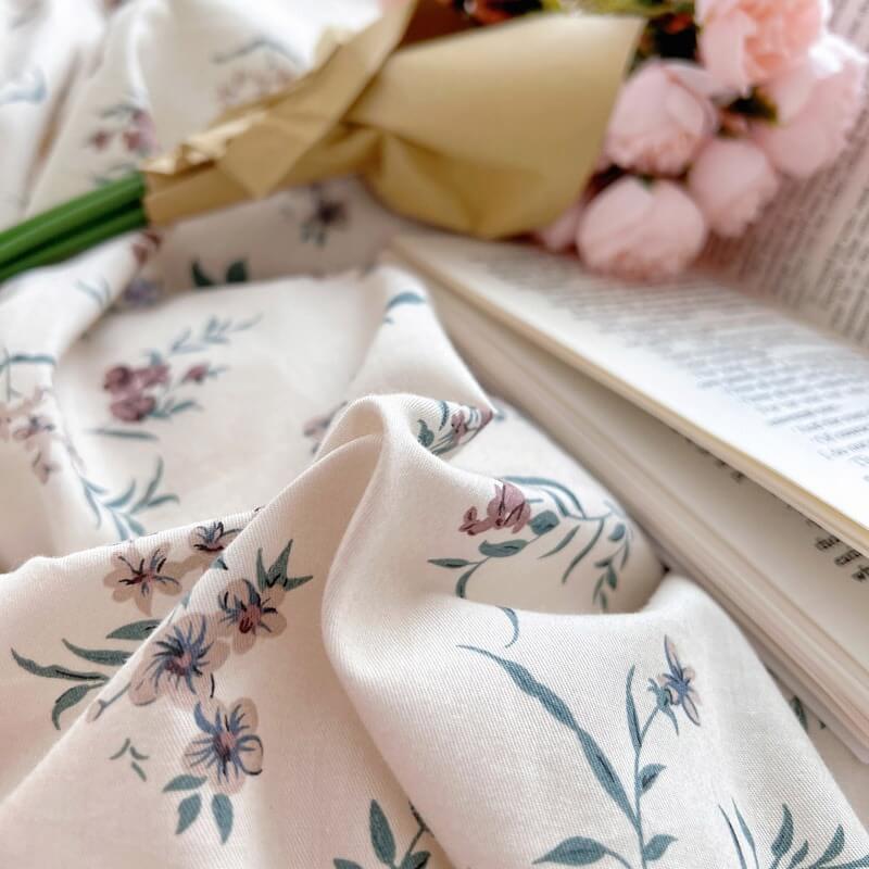 Violet Flowers Cotton Bedding Set — Detail