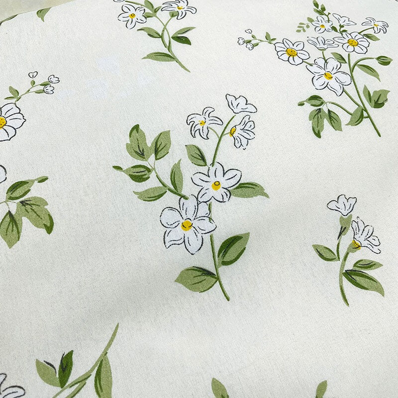 Vintage Chamomile Flower Bedding Set — Soft-Touch Cotton Duvet & Pillowcases — Lifestyle 4