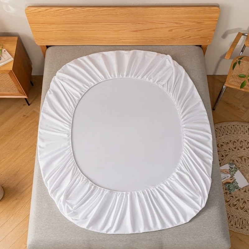 Cotton Fitted Sheet — Solid-Tone Basics for Layered Beds — Front view