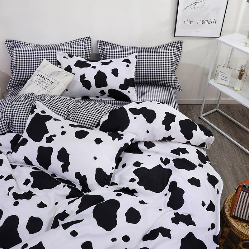 Cow Print Bedding Set — Soft-Touch Cotton Duvet & Pillowcases — Detail