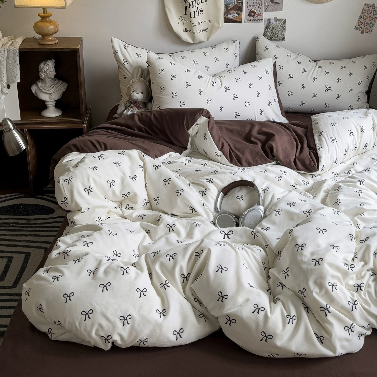Little Bows Bedding Set — Soft-Touch Cotton Duvet & Pillowcases — Lifestyle 1