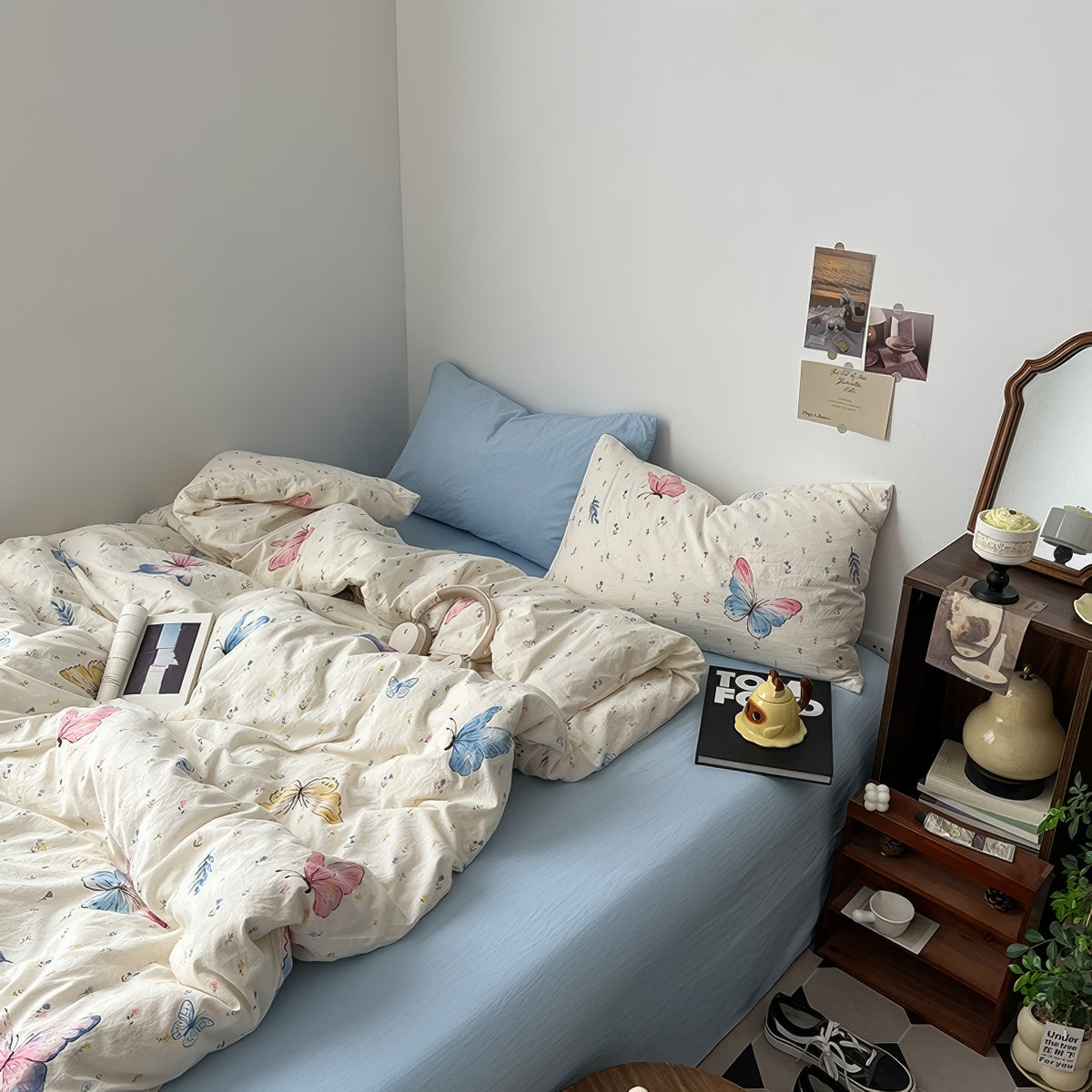 Dreamy Butterflies Bedding Set — Soft-Touch Cotton Duvet & Pillowcases — Lifestyle 4