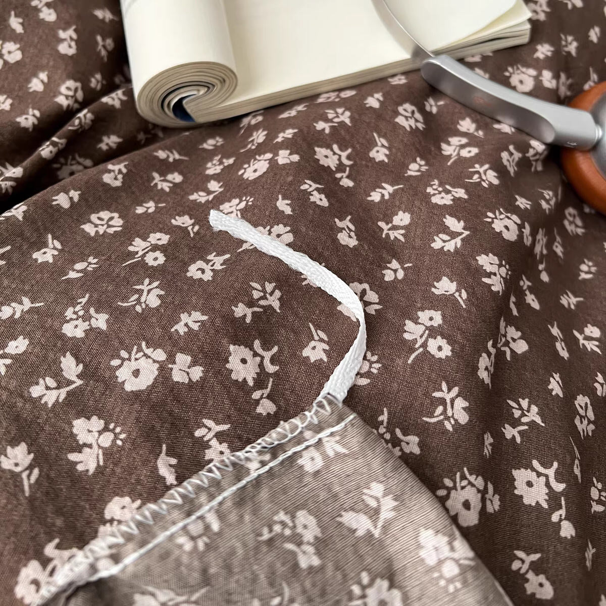Vintage Brown Floral Bedding Set — Crinkled Cotton-Blend Duvet Cover for Neutral Bedrooms — Lifestyle 2