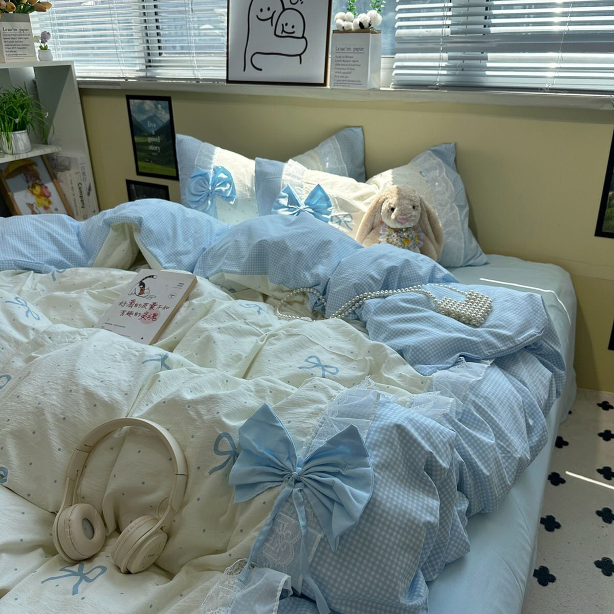 Giant Bow Bedding Set — Soft-Touch Cotton Duvet & Pillowcases — Lifestyle 4