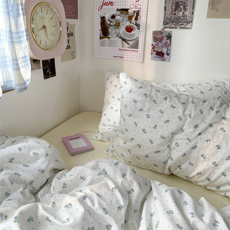Light Blue Tiny Flowers Cotton Bedding Set — Detail