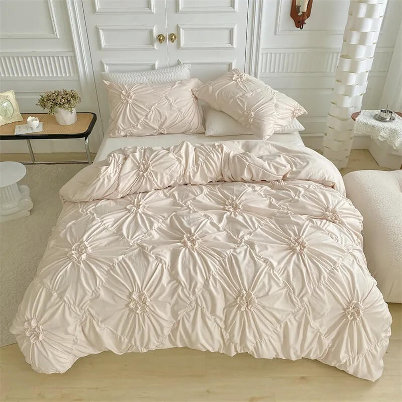 Ruffle Flower Duvet Cover Set — Soft-Touch Cotton Duvet & Pillowcases — Detail